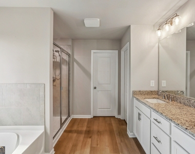 2099 Easterwood Terrace - Photo Thumbnail 18