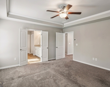 2099 Easterwood Terrace - Photo Thumbnail 16