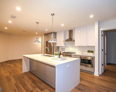 788 W Marietta Street Nw - Photo Thumbnail 14