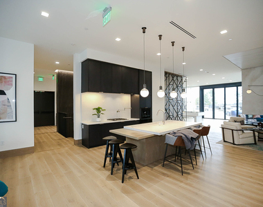 788 W Marietta Street Nw - Photo Thumbnail 39
