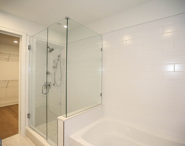 788 W Marietta Street Nw - Photo Thumbnail 22