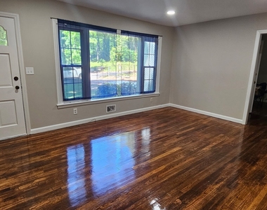 488 Pomona Circle Sw - Photo Thumbnail 1