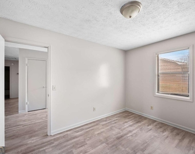 1007 New Lacy Street - Photo Thumbnail 8