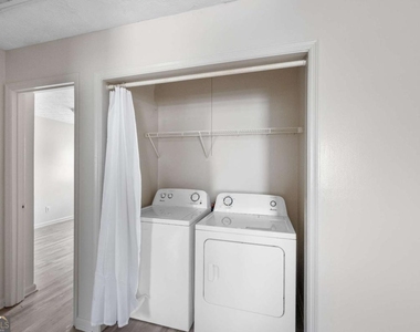 1007 New Lacy Street - Photo Thumbnail 16