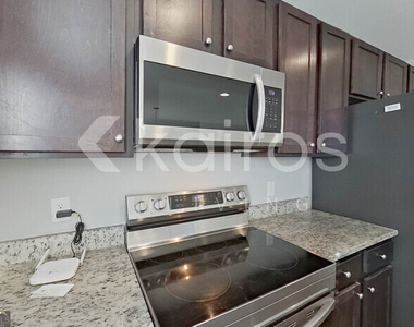 101 Saint Matthew Way - Photo Thumbnail 6