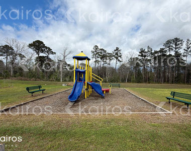 101 Saint Matthew Way - Photo Thumbnail 26