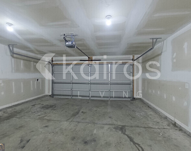 101 Saint Matthew Way - Photo Thumbnail 24
