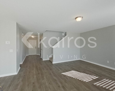 101 Saint Matthew Way - Photo Thumbnail 10