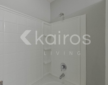 101 Saint Matthew Way - Photo Thumbnail 16