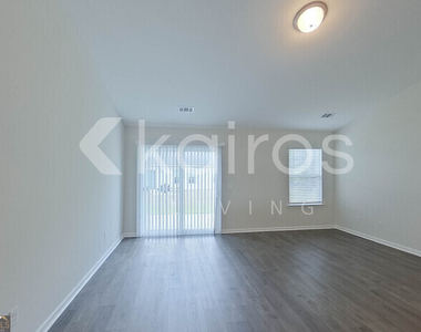 108 Saint Phillip Way - Photo Thumbnail 5