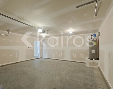 108 Saint Phillip Way - Photo Thumbnail 25