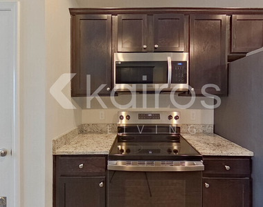 108 Saint Phillip Way - Photo Thumbnail 9