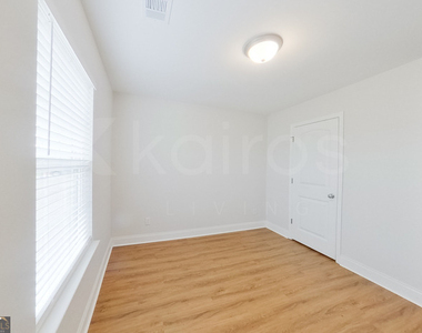 231 Western Red Cedar Drive - Photo Thumbnail 14