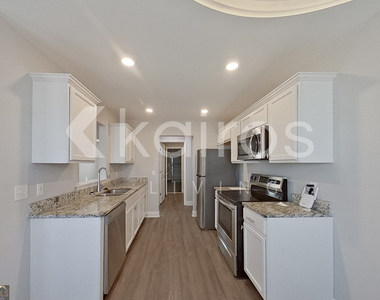 228 Western Red Cedar Drive - Photo Thumbnail 7