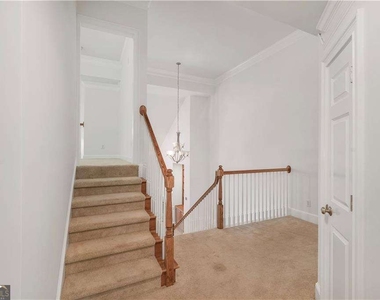 3405 Regent Place Sw - Photo Thumbnail 9