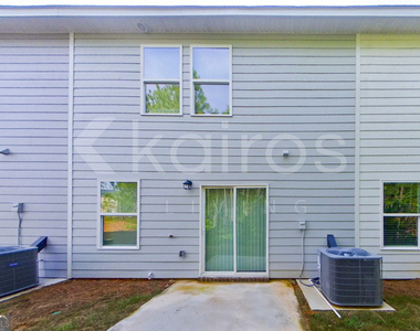 373 Ironwood Court - Photo Thumbnail 17