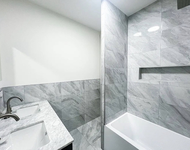 673 Knickerbocker Avenue - Photo Thumbnail 14