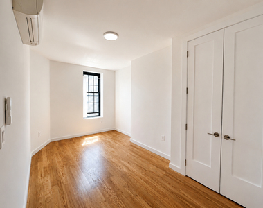 673 Knickerbocker Avenue - Photo Thumbnail 10