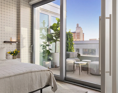 547 West 47th Street - Photo Thumbnail 6