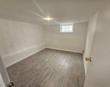 48 Bay St - Photo Thumbnail 15