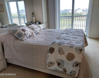 51 Hiering Avenue - Photo Thumbnail 15