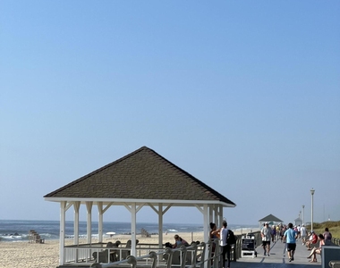 2007 Ocean Avenue - Photo Thumbnail 17