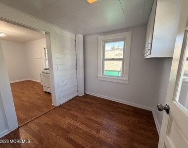 27 Lower Main Street - Photo Thumbnail 1