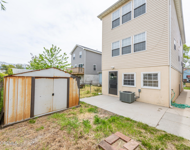 41 Seabreeze Way - Photo Thumbnail 16