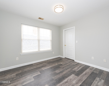 41 Seabreeze Way - Photo Thumbnail 10