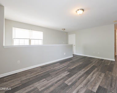 41 Seabreeze Way - Photo Thumbnail 3