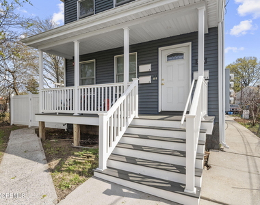 816 King Georges Road - Photo Thumbnail 1