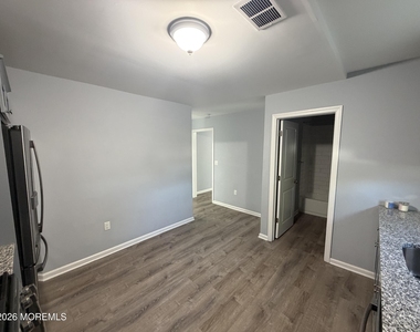 816 King Georges Road - Photo Thumbnail 13