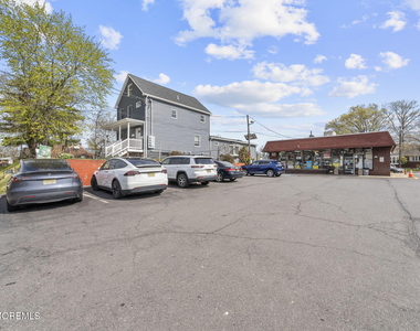816 King Georges Road - Photo Thumbnail 11