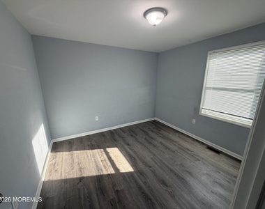 816 King Georges Road - Photo Thumbnail 8