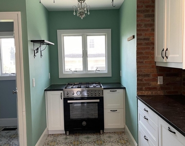 510 Blanchard Parkway - Photo Thumbnail 12