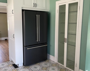 510 Blanchard Parkway - Photo Thumbnail 10