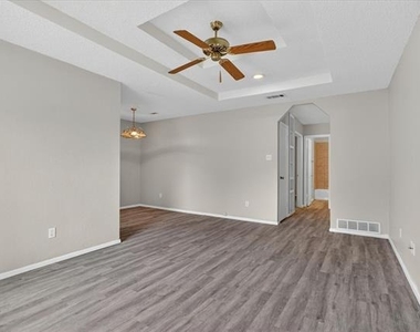 119 Del Rio Avenue - Photo Thumbnail 2
