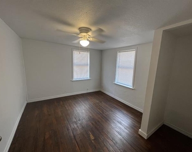 361 College Drive - Photo Thumbnail 14