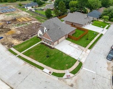 505 Ellis Place Drive - Photo Thumbnail 34