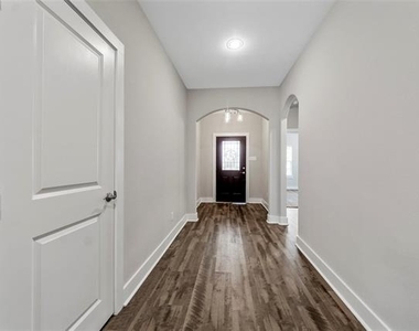 505 Ellis Place Drive - Photo Thumbnail 24
