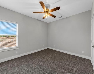 505 Ellis Place Drive - Photo Thumbnail 29