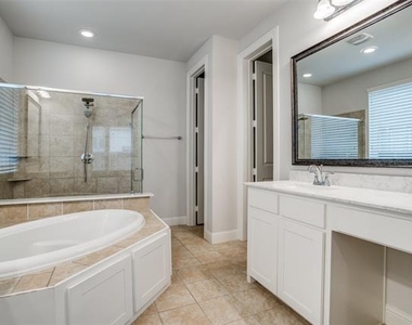 2811 Killdeer Trail - Photo Thumbnail 25