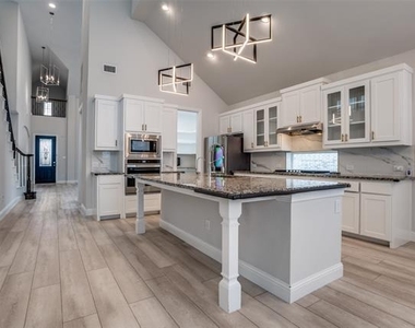 2811 Killdeer Trail - Photo Thumbnail 6