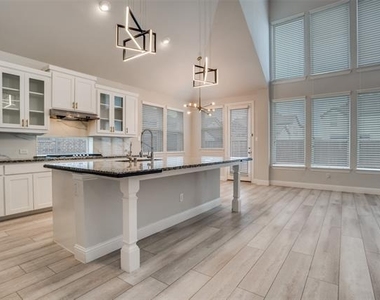 2811 Killdeer Trail - Photo Thumbnail 9