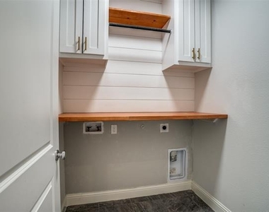 2811 Killdeer Trail - Photo Thumbnail 12