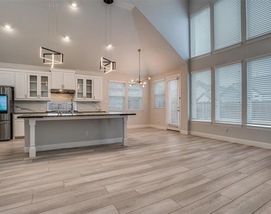 2811 Killdeer Trail - Photo Thumbnail 8
