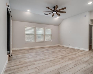 2811 Killdeer Trail - Photo Thumbnail 17