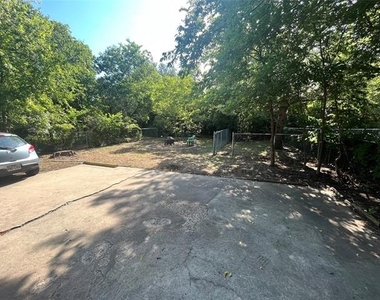 414 Marietta Street - Photo Thumbnail 13