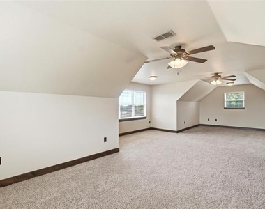 133 Prairie Creek Way - Photo Thumbnail 16