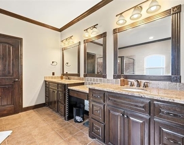 133 Prairie Creek Way - Photo Thumbnail 24